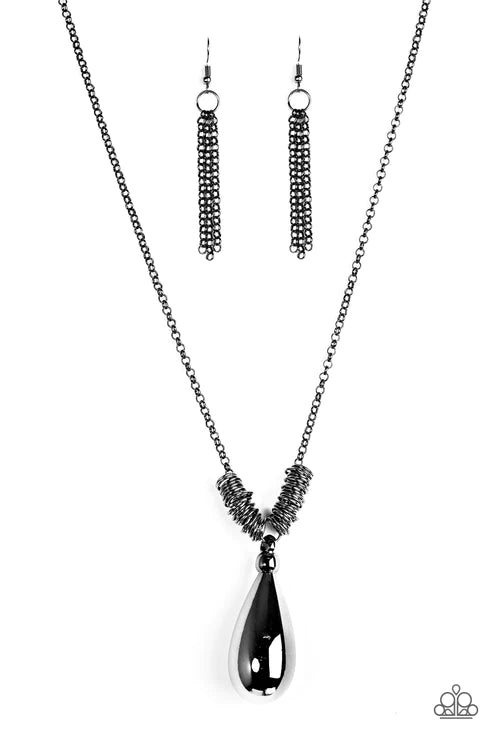 Just A Drop ~ Black Necklace