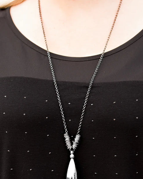 Just A Drop ~ Black Necklace