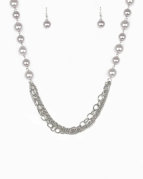 Runaway Bridesmaid ~ Silver Necklace