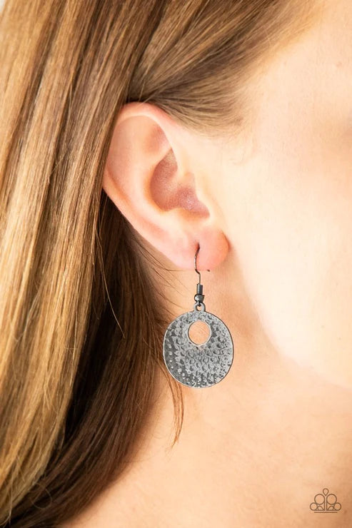 A Taste For Texture ~ Black Earrings