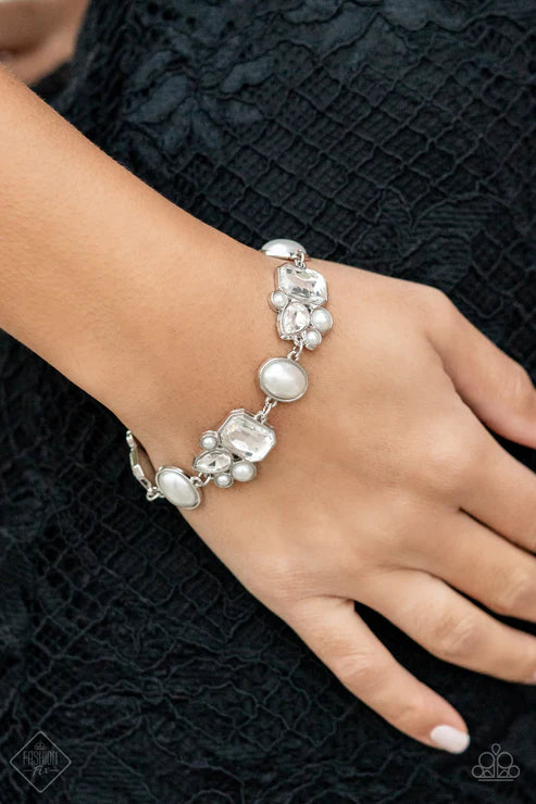 Best in SHOWSTOPPING ~ White Bracelet