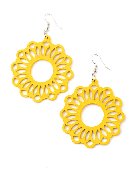 Dominican Daisy ~ Yellow Earrings