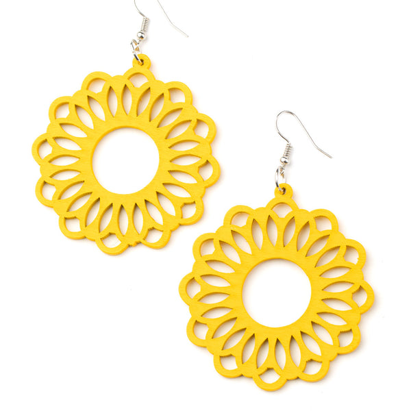 Dominican Daisy ~ Yellow Earrings