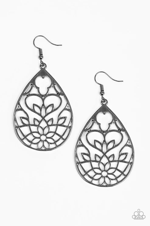 Lovely Lotus ~ Black Earrings