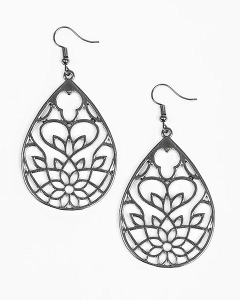 Lovely Lotus ~ Black Earrings