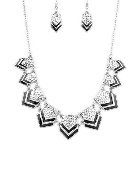 Pack Princess ~ Black Necklace