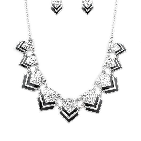 Pack Princess ~ Black Necklace