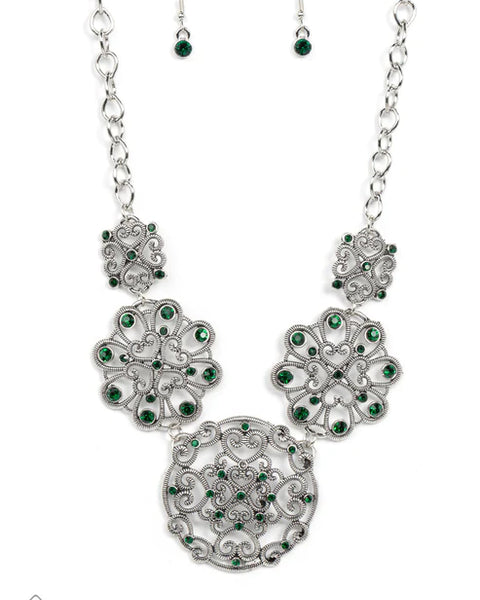 Royally Romantic ~ Green Necklace