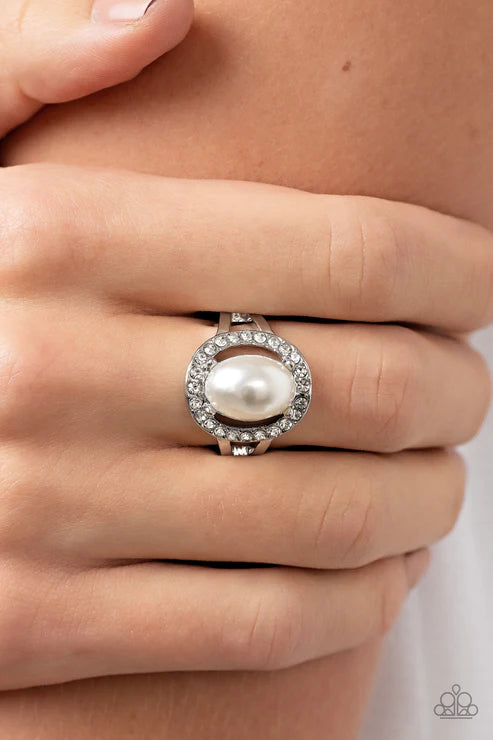 Seize The Shimmer ~ White Ring