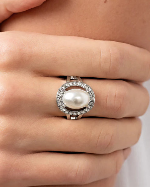 Seize The Shimmer ~ White Ring