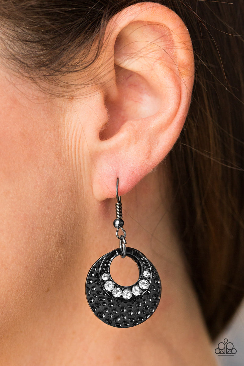 So Glam You Made It ~ Black Earrings