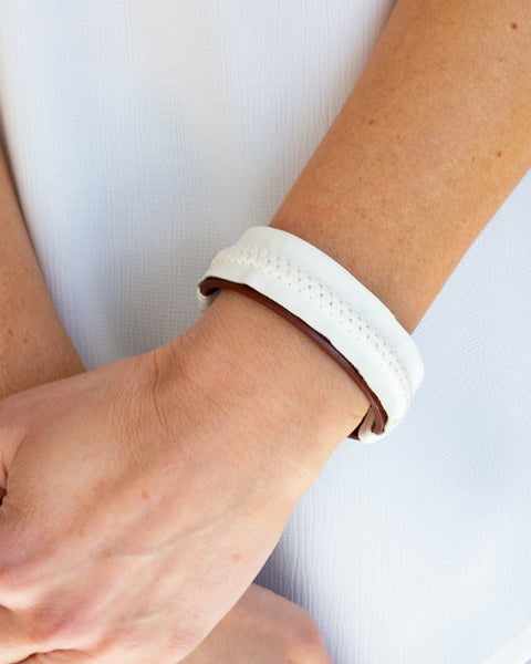Country Craft Time ~ Red Bracelet