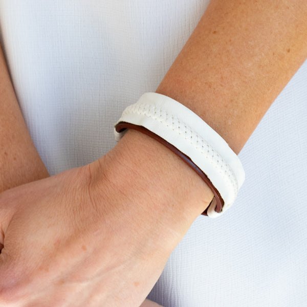 Country Craft Time ~ Red Bracelet