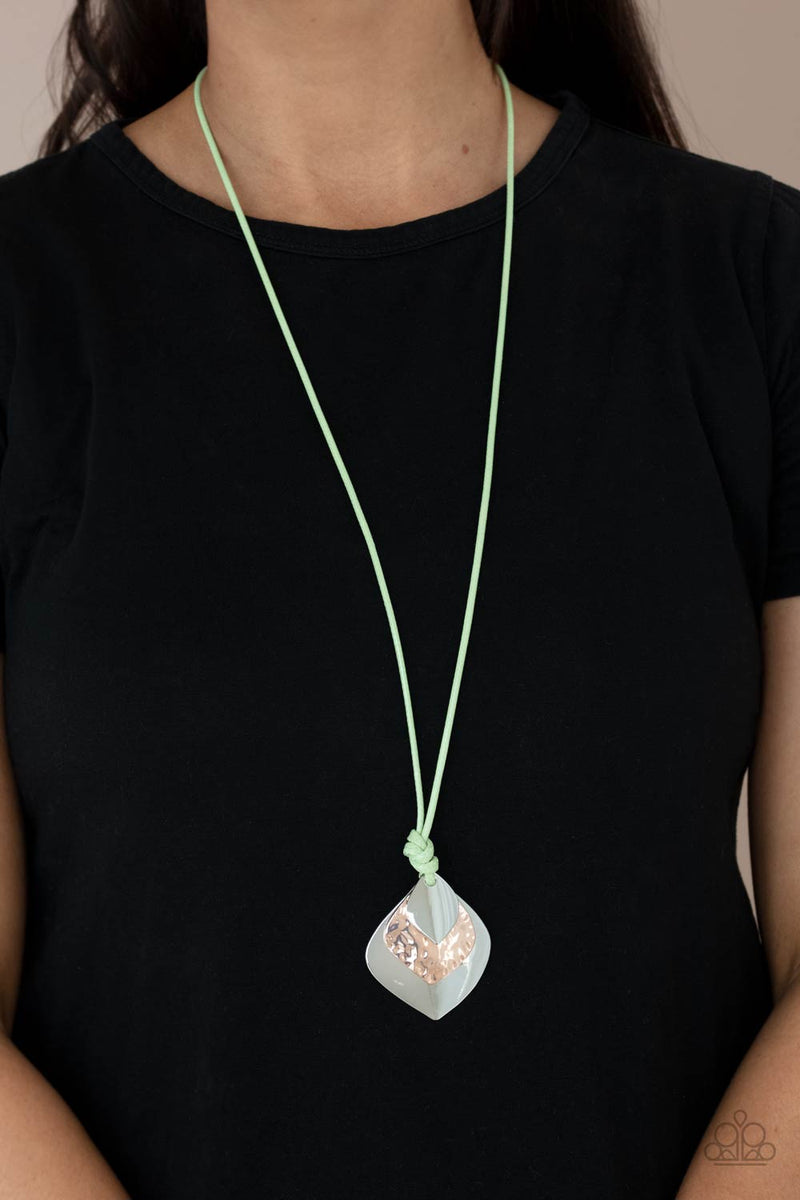 Face The ARTIFACTS ~ Green Necklace
