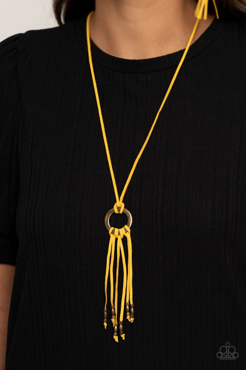 Feel At Homespun ~ Yellow Necklace