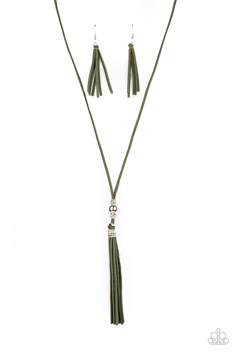 Hold My Tassel ~ Green Necklace