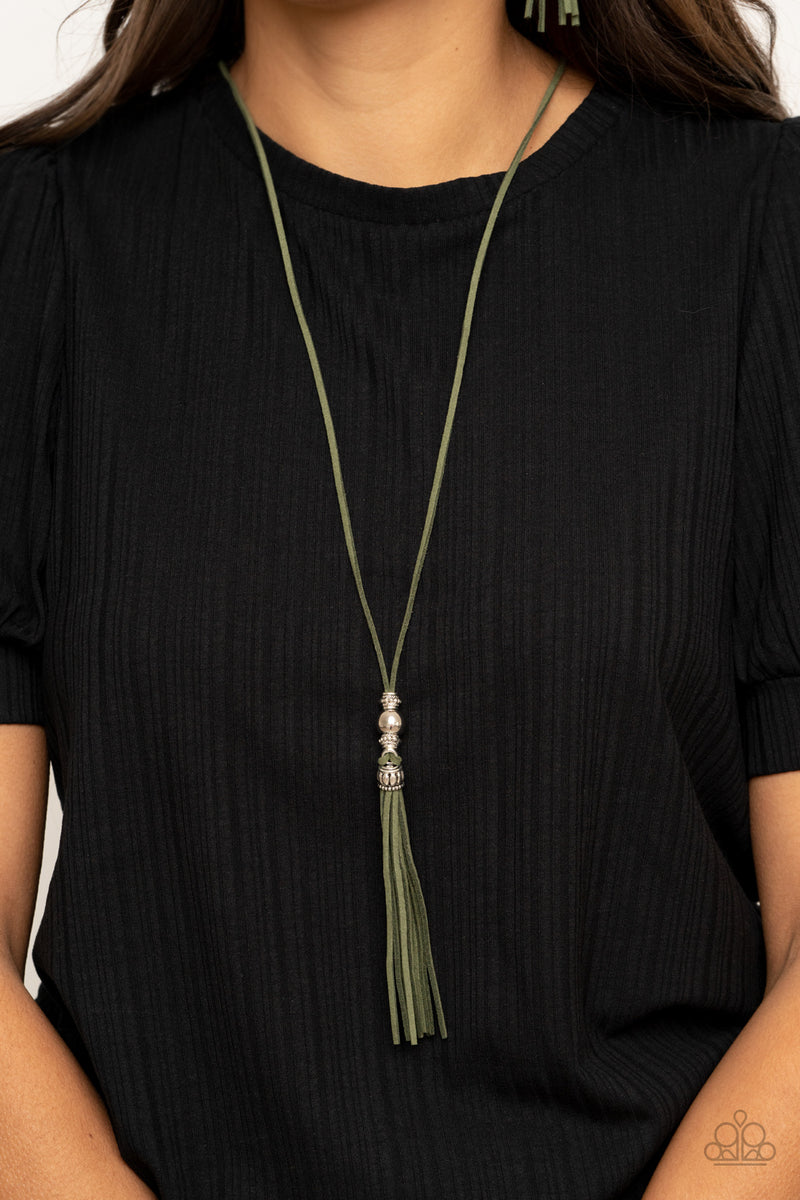 Hold My Tassel ~ Green Necklace