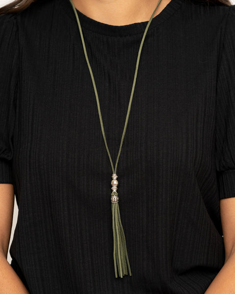 Hold My Tassel ~ Green Necklace