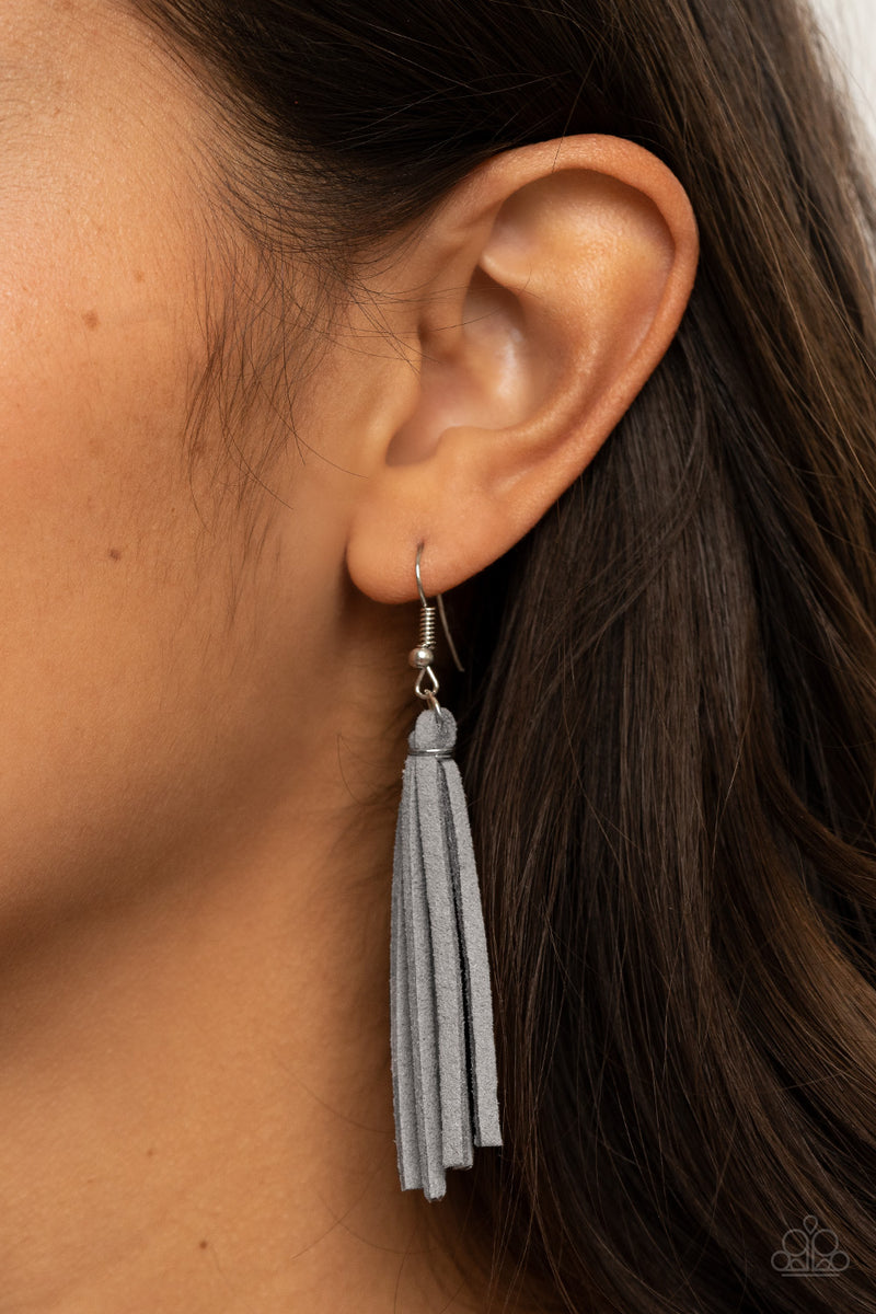 Hold My Tassel ~ Silver Necklace