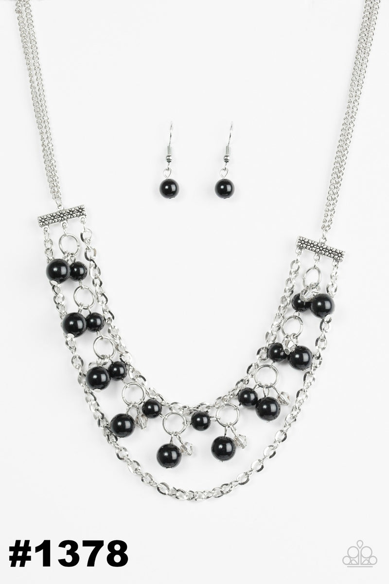 Rockefeller Romance ~ Black Necklace